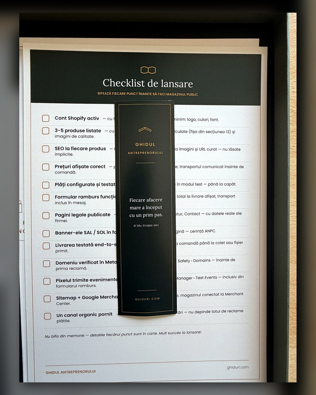 Checklist de lansare și semn de carte